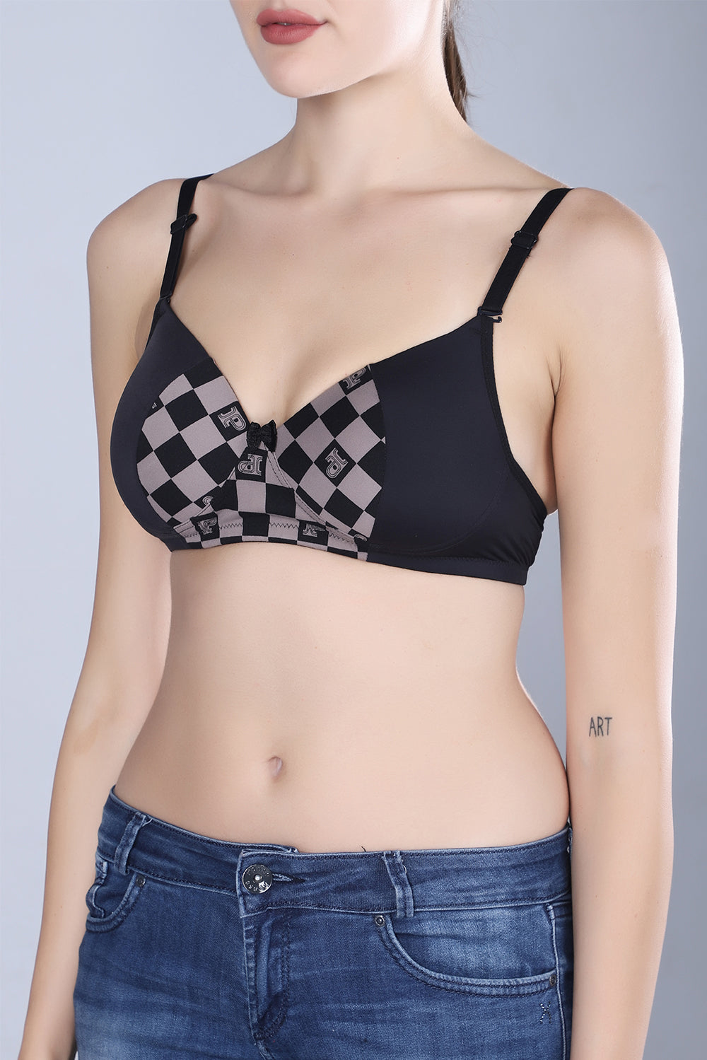 Lightly Padded Non-Wired Full Cup Multiway T-shirt Bra